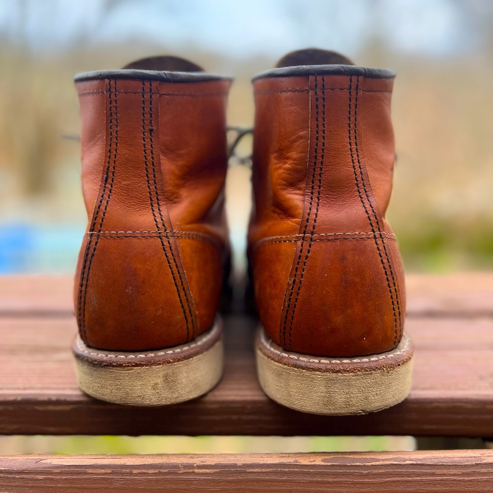 Redwing classic 6in moc toe
